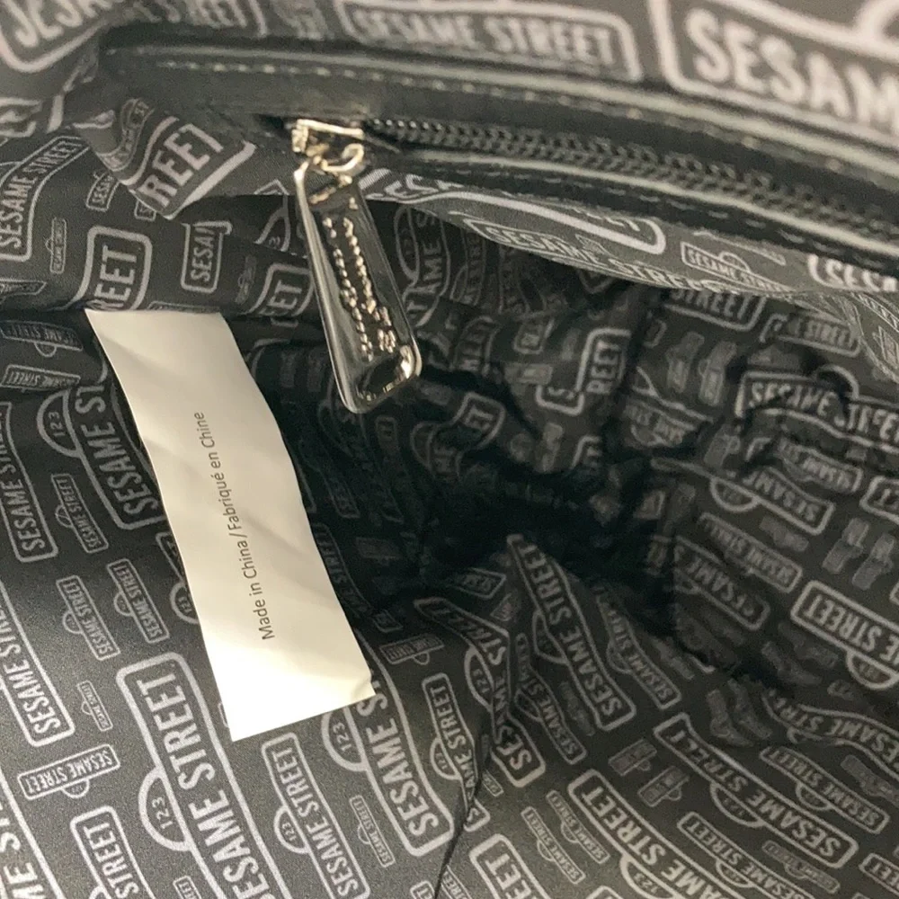 24HR DROP ⬇️ Lungefly Cookie Monster Felt Tote bag - Picture 9 of 9